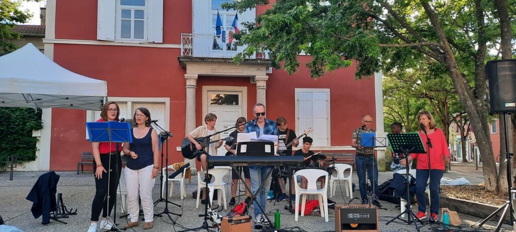 Equipe chant extérieur